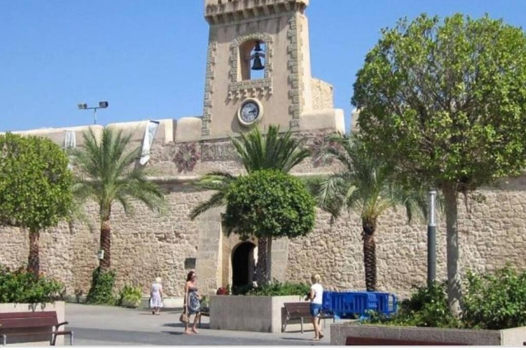 Modern Huge Appartement, Just 100 M From The Beach Santa Pola Exteriör bild