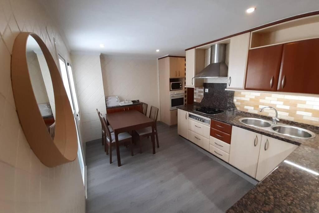 Modern Huge Appartement, Just 100 M From The Beach Santa Pola Exteriör bild